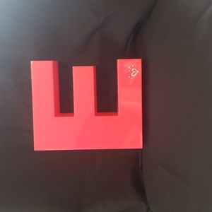 Justice lighted E hot pink